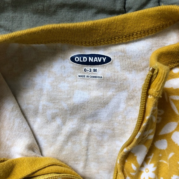 Old Navy baby pajama - Picture 2 of 2